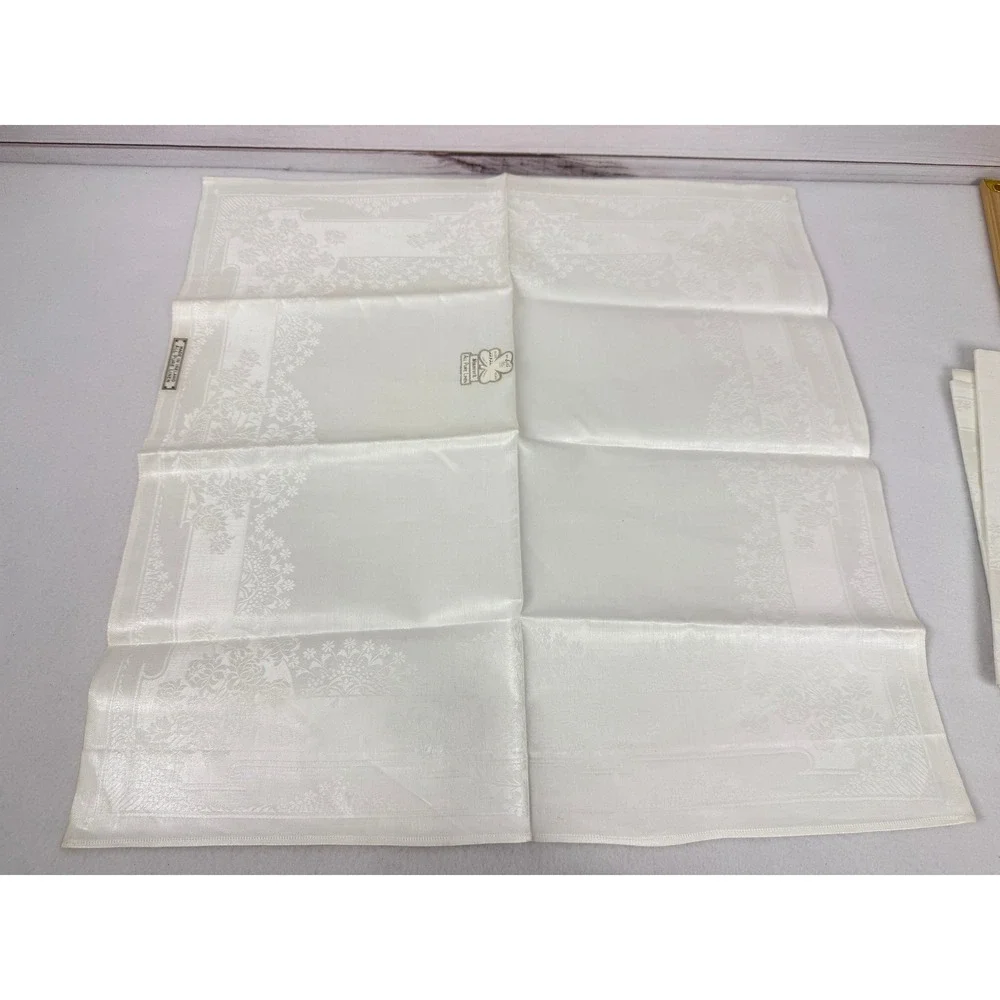 Shamrock All Pure Linen Napkins Made‎ in Ireland Set of 3 Damask Floral